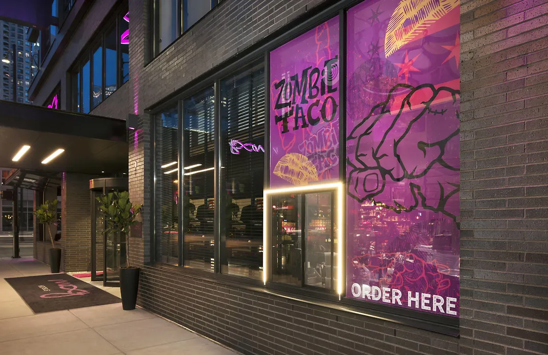 Moxy Chicago Downtown-1