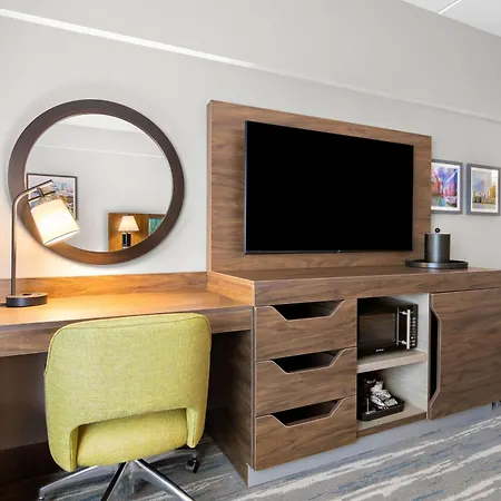 Hampton Inn & Suites Chicago Medical District Uic-2