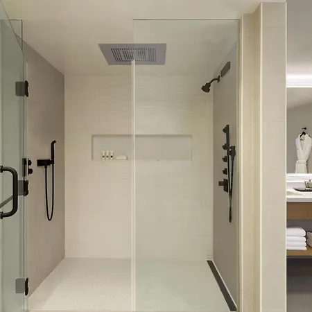 Swissotel Chicago-3