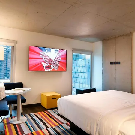 Aloft By Marriott Chicago Mag Mile-3