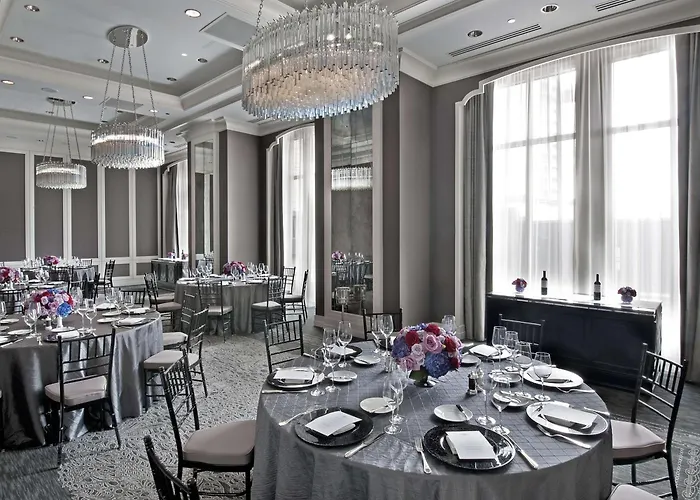 Waldorf Astoria Chicago Hotel